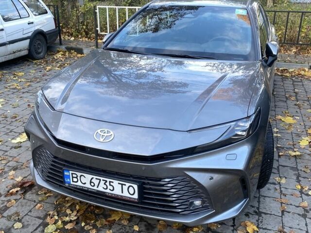 Сірий Тойота Камрі, об'ємом двигуна 2.5 л та пробігом 3 тис. км за 45131 $, фото 1 на Automoto.ua