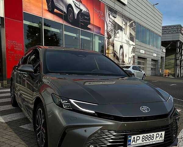 Серый Тойота Камри, объемом двигателя 2.49 л и пробегом 15 тыс. км за 48500 $, фото 1 на Automoto.ua