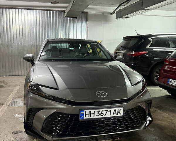 Сірий Тойота Камрі, об'ємом двигуна 2.49 л та пробігом 12 тис. км за 38900 $, фото 1 на Automoto.ua