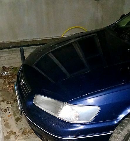 Синій Тойота Камрі, об'ємом двигуна 3 л та пробігом 340 тис. км за 3000 $, фото 1 на Automoto.ua
