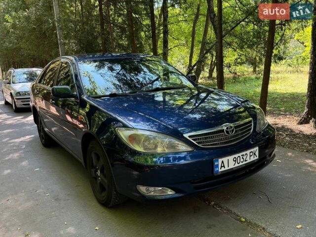 Синий Тойота Камри, объемом двигателя 3 л и пробегом 180 тыс. км за 4100 $, фото 1 на Automoto.ua