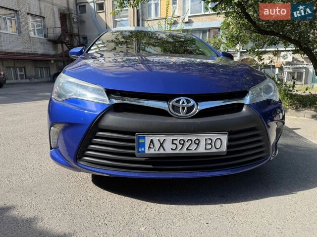 Синій Тойота Камрі, об'ємом двигуна 2.49 л та пробігом 235 тис. км за 12500 $, фото 1 на Automoto.ua