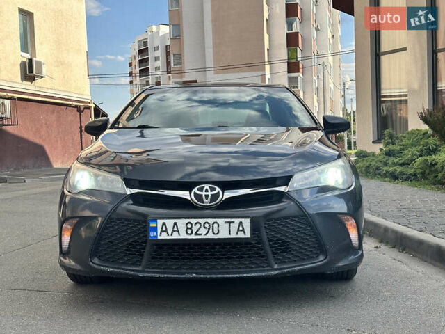 Синий Тойота Камри, объемом двигателя 2.49 л и пробегом 252 тыс. км за 12500 $, фото 1 на Automoto.ua