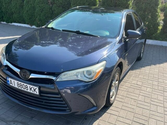 Синій Тойота Камрі, об'ємом двигуна 2.5 л та пробігом 255 тис. км за 10700 $, фото 1 на Automoto.ua