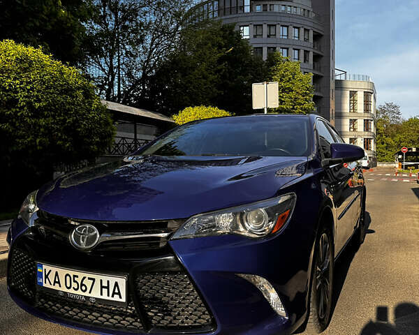 Синій Тойота Камрі, об'ємом двигуна 2.49 л та пробігом 118 тис. км за 14500 $, фото 1 на Automoto.ua