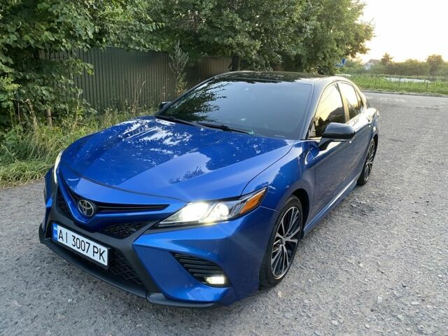 Тойота Камри 2017 в Василькове на Automoto.ua Синий Тойота Камри, объемом двигателя 2.5 л и пробегом 150 тыс. км за 16600 $, фото 1 на Automoto.ua