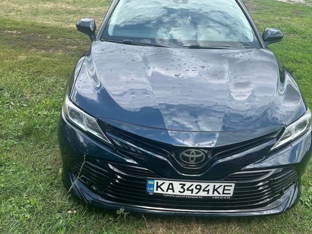 Синій Тойота Камрі, об'ємом двигуна 2.49 л та пробігом 186 тис. км за 18500 $, фото 1 на Automoto.ua