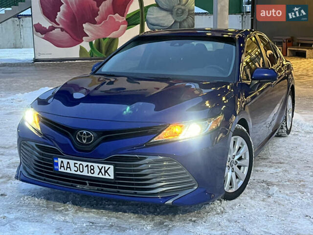Синий Тойота Камри, объемом двигателя 2.49 л и пробегом 127 тыс. км за 17890 $, фото 1 на Automoto.ua