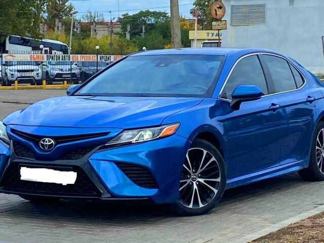 Синий Тойота Камри, объемом двигателя 0 л и пробегом 105 тыс. км за 17550 $, фото 1 на Automoto.ua