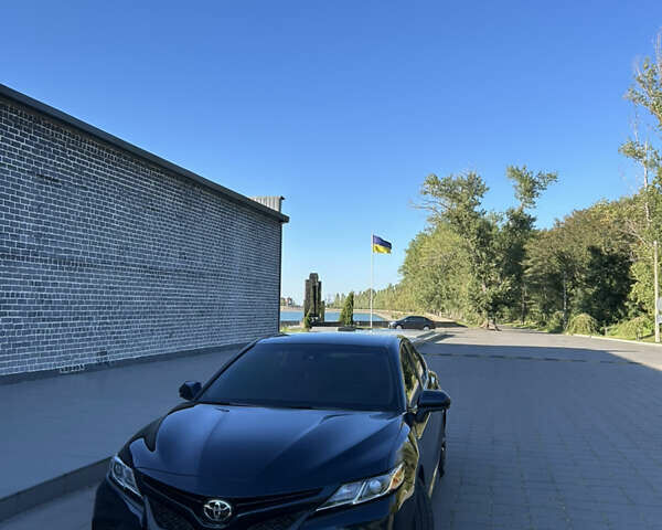 Синий Тойота Камри, объемом двигателя 2.49 л и пробегом 86 тыс. км за 21000 $, фото 1 на Automoto.ua