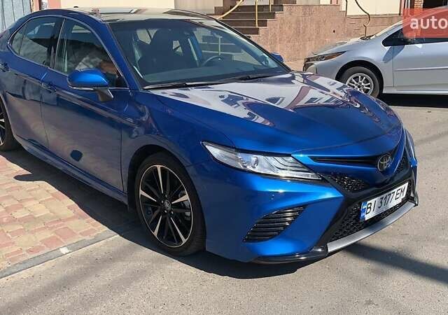 Синій Тойота Камрі, об'ємом двигуна 3.46 л та пробігом 13 тис. км за 31700 $, фото 1 на Automoto.ua