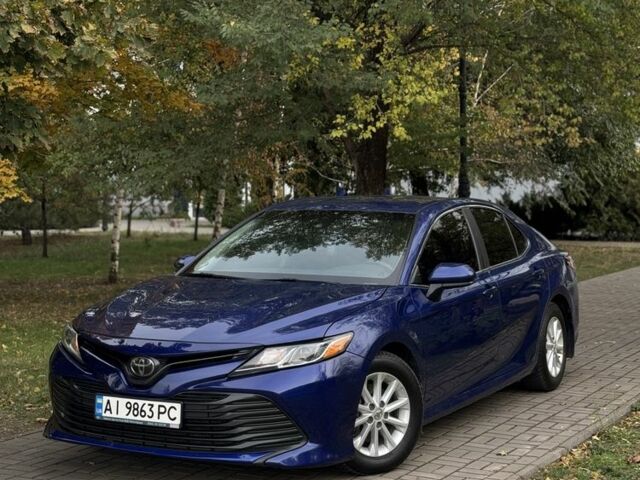 Синий Тойота Камри, объемом двигателя 2.5 л и пробегом 99 тыс. км за 16800 $, фото 1 на Automoto.ua
