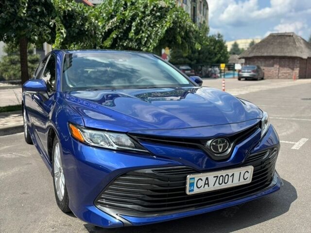 Синий Тойота Камри, объемом двигателя 2.49 л и пробегом 71 тыс. км за 17800 $, фото 1 на Automoto.ua