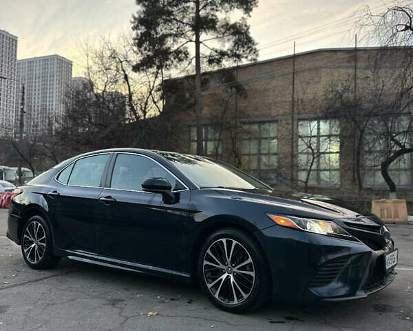 Синій Тойота Камрі, об'ємом двигуна 2.49 л та пробігом 100 тис. км за 19000 $, фото 1 на Automoto.ua