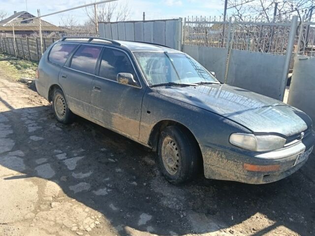 Зеленый Тойота Камри, объемом двигателя 0 л и пробегом 300 тыс. км за 1300 $, фото 1 на Automoto.ua