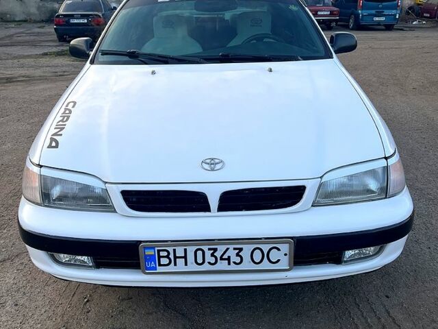 Білий Тойота Каріна, об'ємом двигуна 1.6 л та пробігом 515 тис. км за 4150 $, фото 1 на Automoto.ua