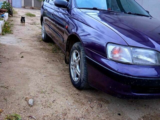 Фіолетовий Тойота Каріна, об'ємом двигуна 1.6 л та пробігом 0 тис. км за 2200 $, фото 1 на Automoto.ua