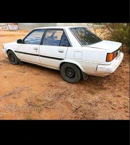 Тойота Карина, объемом двигателя 1.5 л и пробегом 0 тыс. км за 1200 $, фото 1 на Automoto.ua