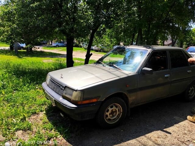 Тойота Каріна, об'ємом двигуна 1.6 л та пробігом 555 тис. км за 850 $, фото 1 на Automoto.ua