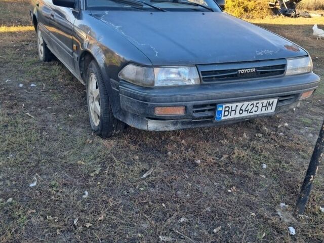 Серый Тойота Карина, объемом двигателя 1.6 л и пробегом 2 тыс. км за 800 $, фото 1 на Automoto.ua