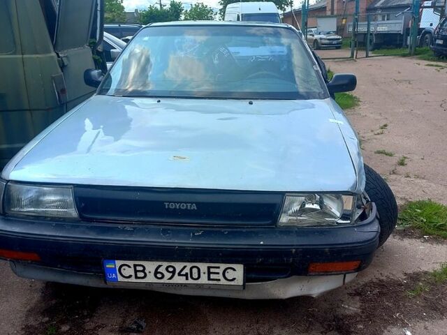 Сірий Тойота Каріна, об'ємом двигуна 1.6 л та пробігом 264 тис. км за 500 $, фото 1 на Automoto.ua