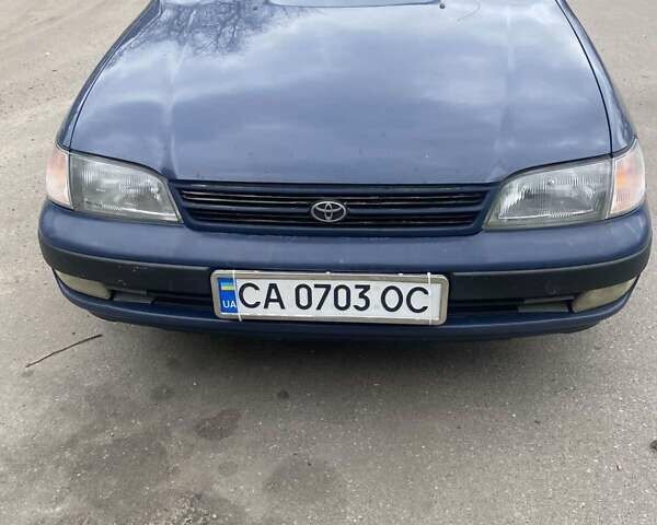 Синий Тойота Карина, объемом двигателя 1.59 л и пробегом 368 тыс. км за 2300 $, фото 1 на Automoto.ua