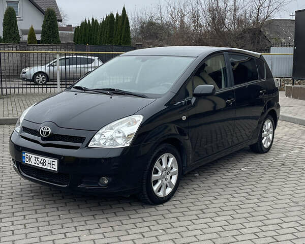 Черный Тойота Королла Версо, объемом двигателя 1.79 л и пробегом 220 тыс. км за 6800 $, фото 1 на Automoto.ua