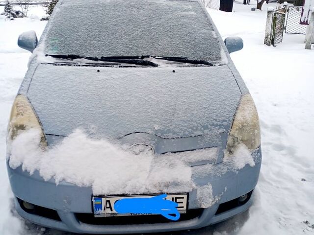 Тойота Королла Версо, объемом двигателя 2.2 л и пробегом 32200 тыс. км за 5800 $, фото 1 на Automoto.ua