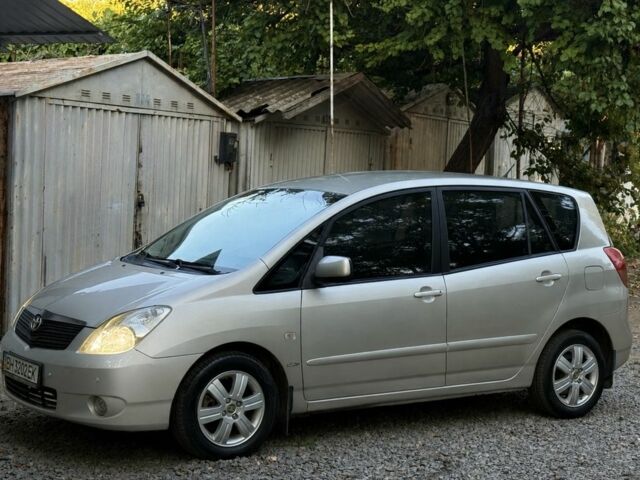 Сірий Тойота Королла Версо, об'ємом двигуна 2 л та пробігом 260 тис. км за 4650 $, фото 1 на Automoto.ua