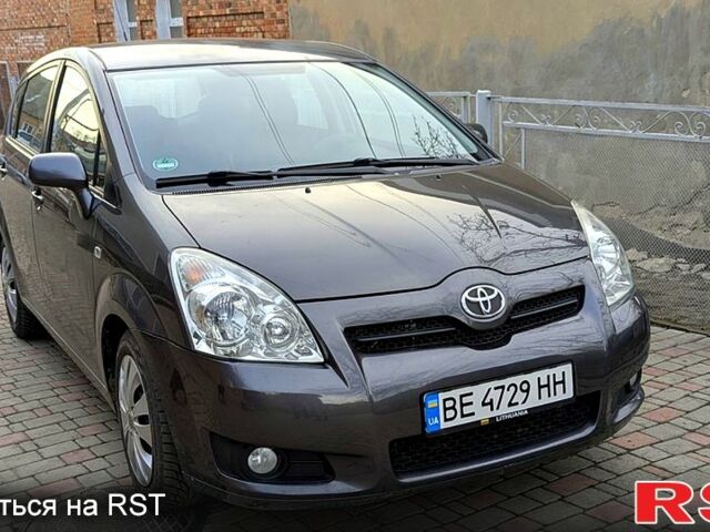 Сірий Тойота Королла Версо, об'ємом двигуна 2.2 л та пробігом 28600 тис. км за 7000 $, фото 1 на Automoto.ua