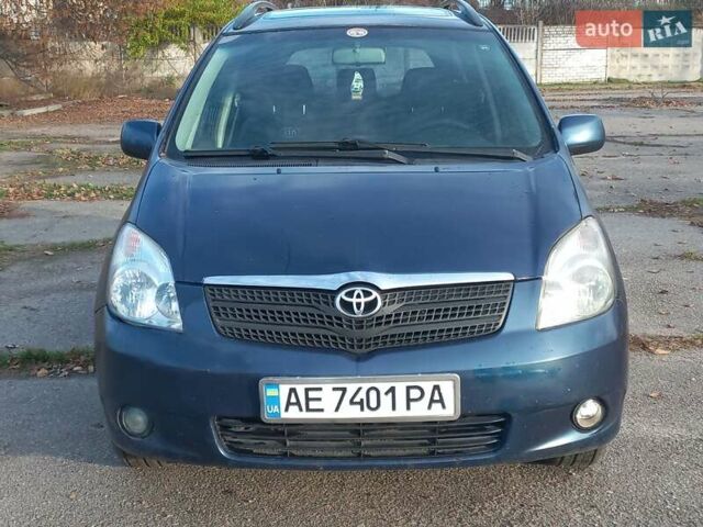 Синій Тойота Королла Версо, об'ємом двигуна 1.8 л та пробігом 240 тис. км за 4300 $, фото 1 на Automoto.ua