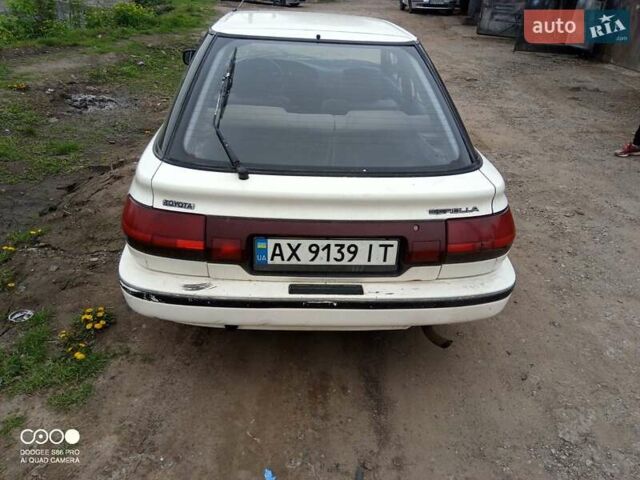 Білий Тойота Королла, об'ємом двигуна 1.3 л та пробігом 352 тис. км за 850 $, фото 1 на Automoto.ua