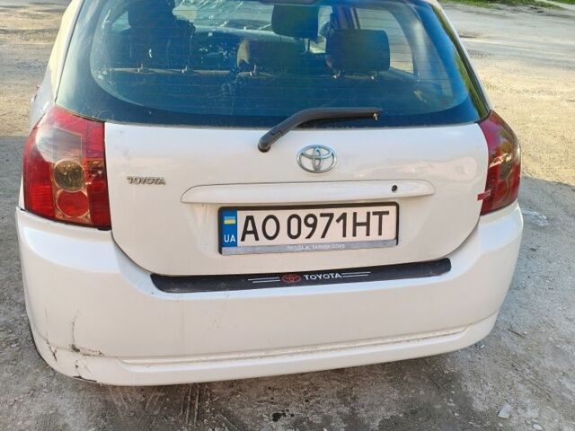 Білий Тойота Королла, об'ємом двигуна 1.4 л та пробігом 277 тис. км за 1621 $, фото 1 на Automoto.ua