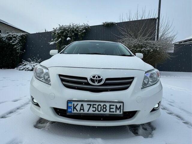 Белый Тойота Королла, объемом двигателя 1.6 л и пробегом 238 тыс. км за 4900 $, фото 1 на Automoto.ua