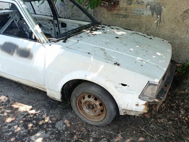 Белый Тойота Королла, объемом двигателя 0 л и пробегом 11 тыс. км за 23 $, фото 1 на Automoto.ua