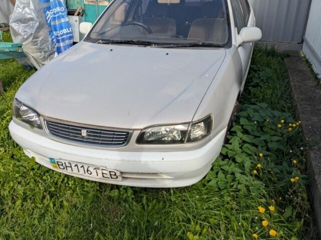 Белый Тойота Королла, объемом двигателя 1.5 л и пробегом 150 тыс. км за 2000 $, фото 1 на Automoto.ua