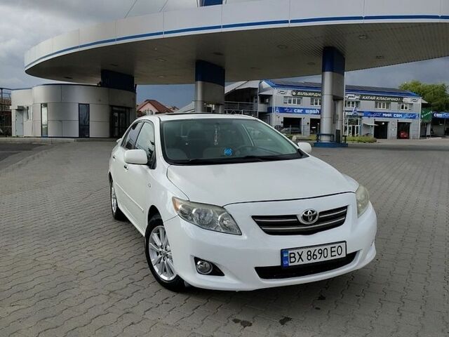 Білий Тойота Королла, об'ємом двигуна 1.8 л та пробігом 285 тис. км за 6000 $, фото 1 на Automoto.ua