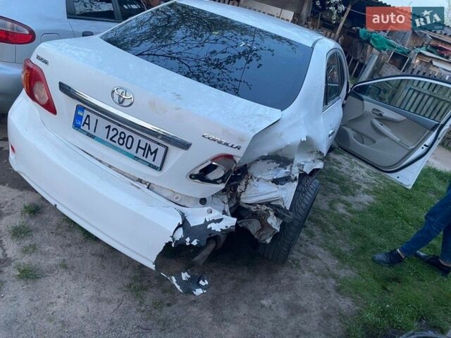 Белый Тойота Королла, объемом двигателя 1.79 л и пробегом 280 тыс. км за 3000 $, фото 1 на Automoto.ua