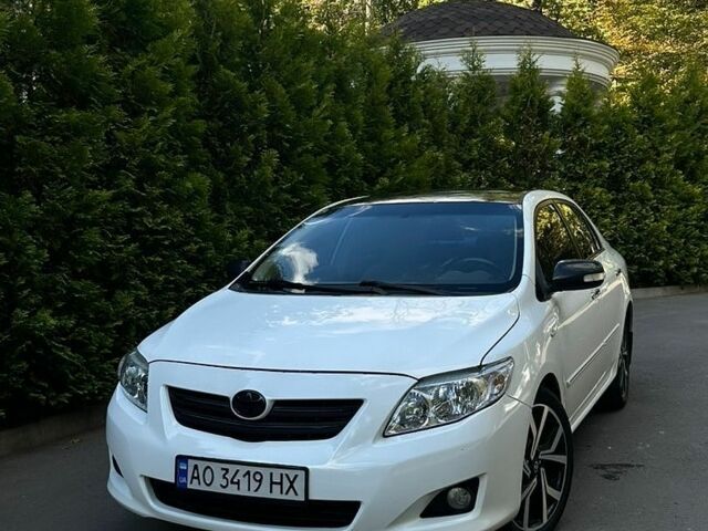 Белый Тойота Королла, объемом двигателя 1.8 л и пробегом 241 тыс. км за 4300 $, фото 1 на Automoto.ua