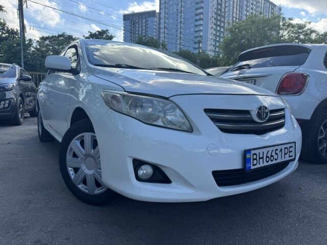 Білий Тойота Королла, об'ємом двигуна 1.6 л та пробігом 220 тис. км за 5900 $, фото 1 на Automoto.ua