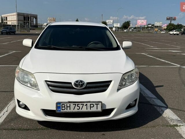 Білий Тойота Королла, об'ємом двигуна 1.8 л та пробігом 186 тис. км за 7300 $, фото 1 на Automoto.ua