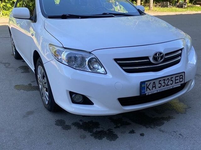 Білий Тойота Королла, об'ємом двигуна 1.6 л та пробігом 255 тис. км за 6700 $, фото 1 на Automoto.ua