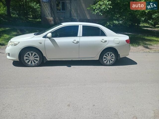 Белый Тойота Королла, объемом двигателя 1.59 л и пробегом 260 тыс. км за 6500 $, фото 1 на Automoto.ua