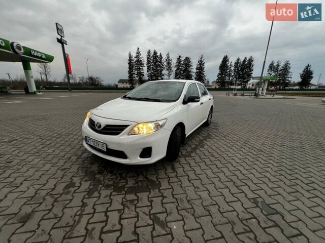 Білий Тойота Королла, об'ємом двигуна 1.4 л та пробігом 260 тис. км за 7900 $, фото 1 на Automoto.ua
