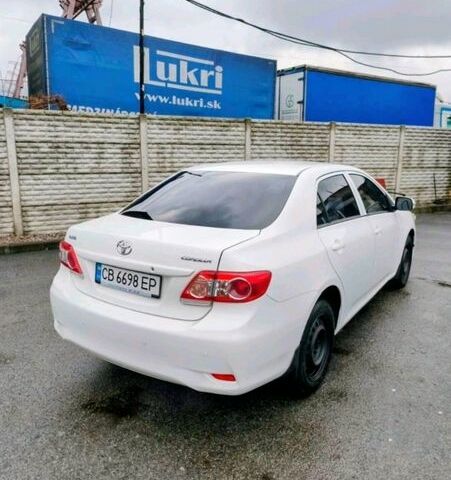 Белый Тойота Королла, объемом двигателя 1.6 л и пробегом 280 тыс. км за 7200 $, фото 1 на Automoto.ua