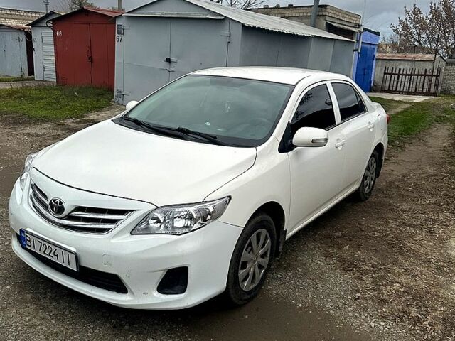 Білий Тойота Королла, об'ємом двигуна 1.3 л та пробігом 153 тис. км за 6300 $, фото 1 на Automoto.ua