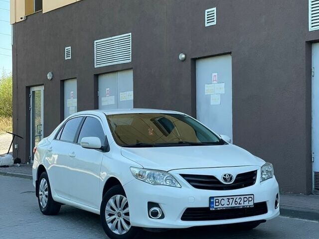 Белый Тойота Королла, объемом двигателя 1.3 л и пробегом 281 тыс. км за 6500 $, фото 1 на Automoto.ua