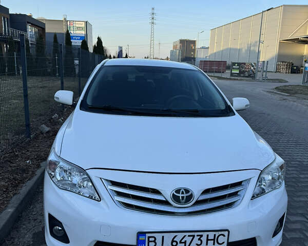 Белый Тойота Королла, объемом двигателя 1.33 л и пробегом 139 тыс. км за 8100 $, фото 1 на Automoto.ua