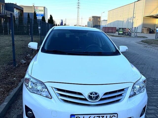 Білий Тойота Королла, об'ємом двигуна 1.3 л та пробігом 139 тис. км за 8100 $, фото 1 на Automoto.ua