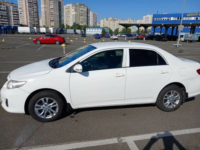 Белый Тойота Королла, объемом двигателя 1.6 л и пробегом 346 тыс. км за 7034 $, фото 1 на Automoto.ua